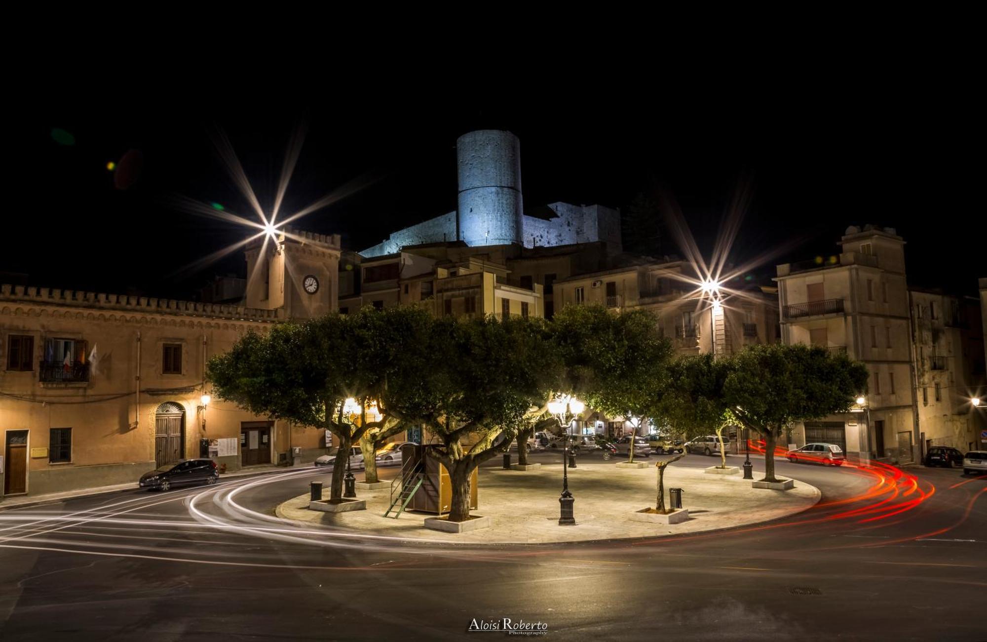 Holiday Home Castle Salemi - Casa Vacanze Eksteriør billede